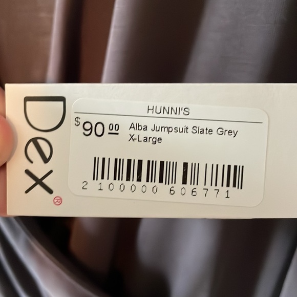 Alba Junpsuit - Picture 7 of 9